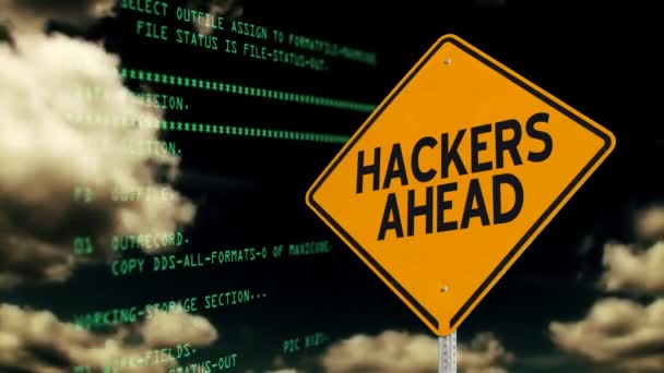 Хакеры впереди дорожного знака клип — стоковое видео