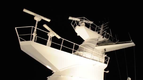 Das Navigationsfeld auf einem Kreuzfahrtschiff. — Stockvideo