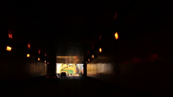 A view of the city of Pittsburgh as you emerge from the Fort Pitt Tunnels. — Stock Video