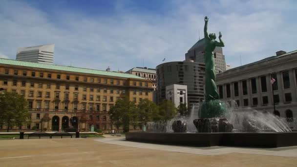 La fuente de la vida eterna en Cleveland, Ohio . — Vídeos de Stock