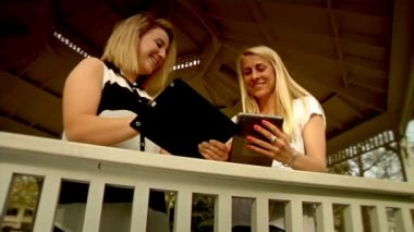 parkta iPads kullanma