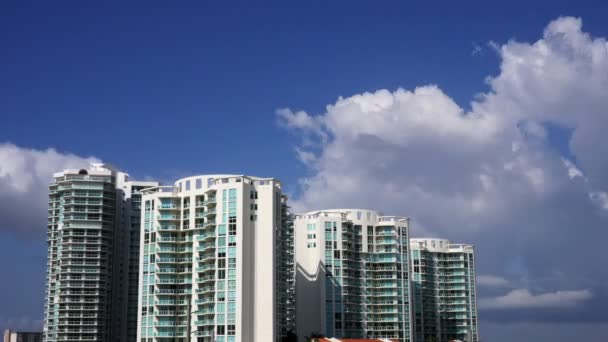 Miami Clouds Tidstapse – stockvideo