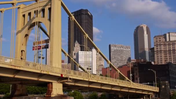 De skyline van de stad van Pittsburgh — Stockvideo