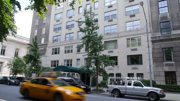 Edificio de apartamentos en Nueva York — Vídeos de Stock