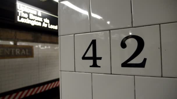 U-Bahn nähert sich — Stockvideo