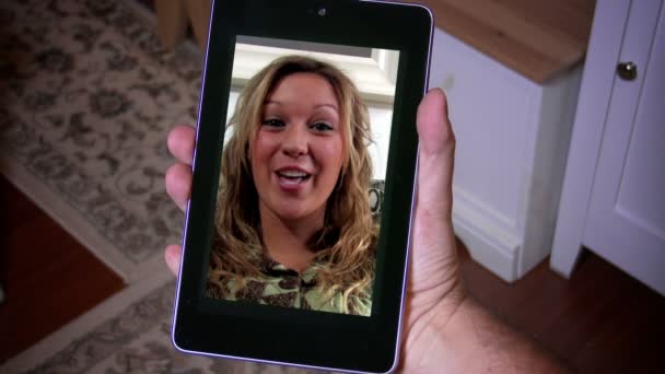 Tablet PC'de video sohbet etmek — Stok video