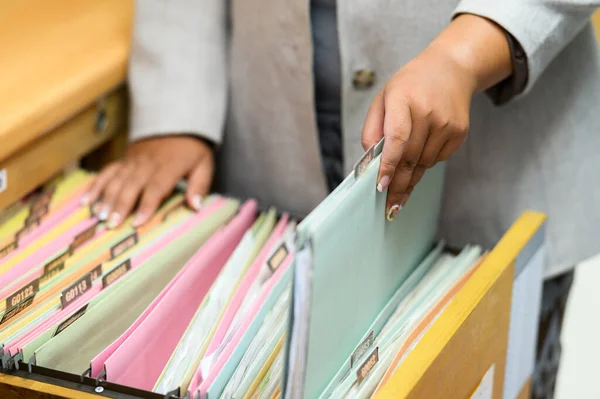 Professional Female Search Documents Filing Cabinet Office — Photo