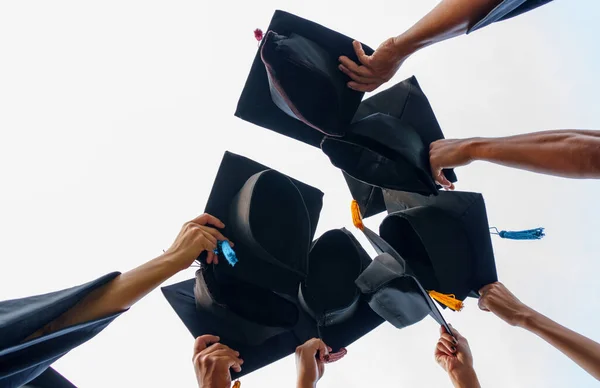 Graduation Caps Thrown Air Success Graduates University Concept Education Congratulation — Stock Photo, Image