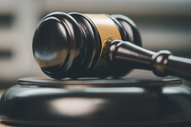 Tahta Yargıç tokmak hukuk konsepti eşitlik, adalet, sosyal yönetim mahkemesi