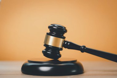 Tahta Yargıç tokmak hukuk konsepti eşitlik, adalet, sosyal yönetim mahkemesi