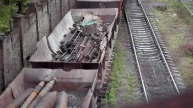 Tren taşıyan hurda metal