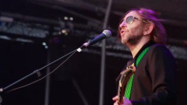 Rus rock band BI-2 canlı performans rock Festivali en güzel şehir