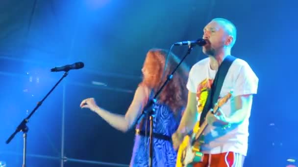 Leningrad live optreden op het rockfestival de beste stad — Stockvideo