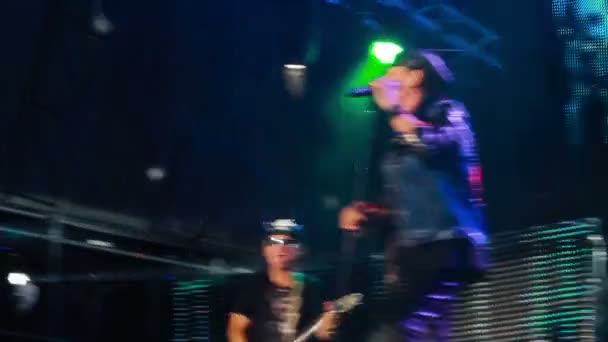 Выступление Scorpions на рок-фестивале "Лучший город" — стоковое видео