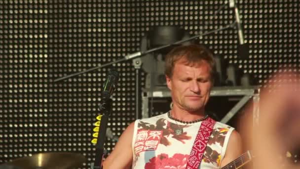 Vopli vidopliassova live-opname op het rockfestival de beste stad — Stockvideo