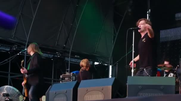 Rosyjski rock zespołu bi-2 występ na festiwalu rock najlepsze miasto — Wideo stockowe