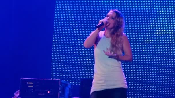 Actuación en vivo de 'Guano Apes' en el festival de rock 'The Best City' — Vídeos de Stock