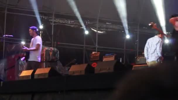 Actuación de 'Enter Shikari' en el festival de rock 'The Best City' — Vídeo de stock