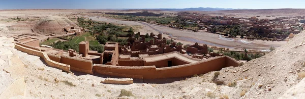 Ait benadu 村庄全景 — 图库照片