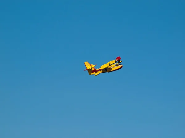 Löschflugzeug — Stockfoto