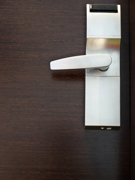 Puerta con cerradura de seguridad en hotel resort — Foto de Stock