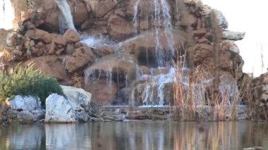 küçük şelale ağır çekim