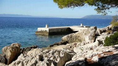 taş üzerinde Akdeniz dock