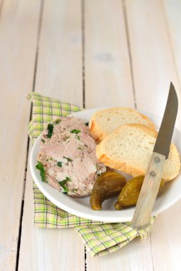 domuz eti ve maydanoz terrine dilim