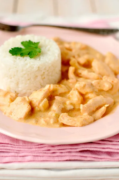 Papryka kurczak stroganoff — Zdjęcie stockowe