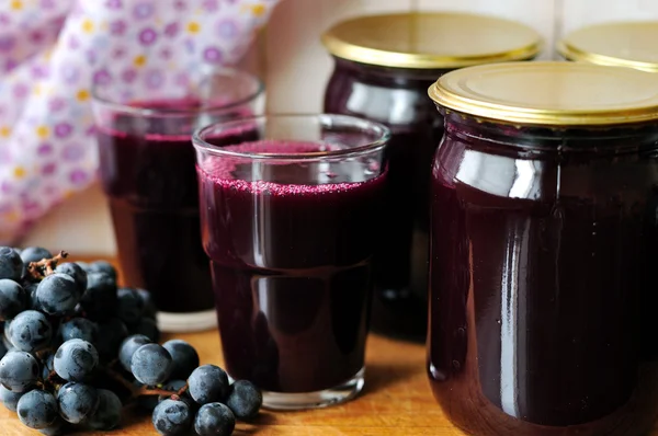 Canned Grape Juice — Stock Photo, Image