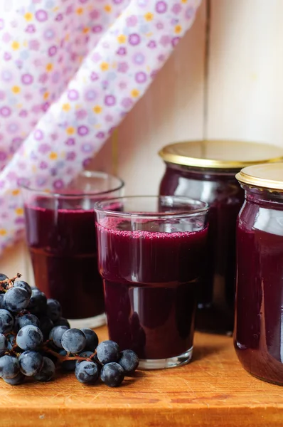 Canned Grape Juice, copy space for your text — Stock Photo, Image