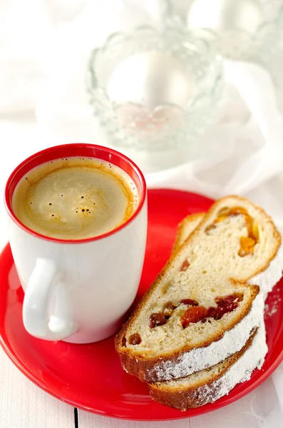 A Cup of Coffee with Slices of Christmas Stollen — Stock Photo, Image