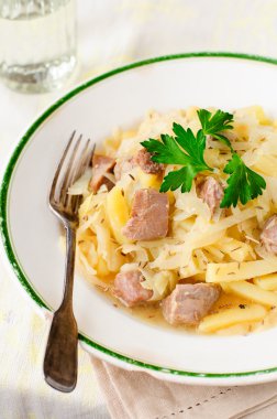 lahana ve patates kızarmış hindi