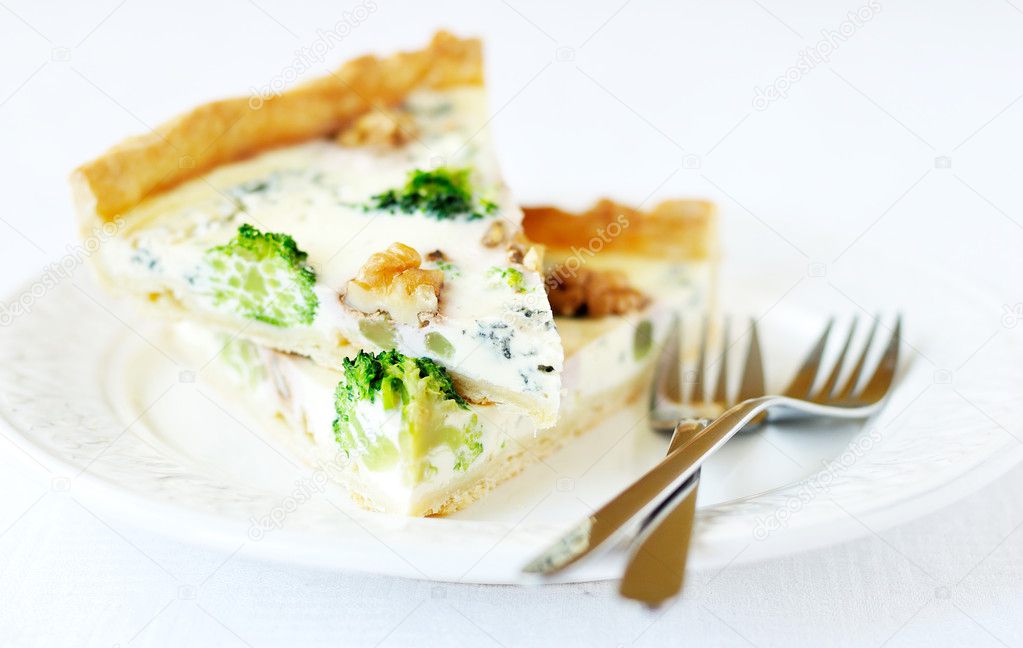Broccoli, blue cheese and walnut pie
