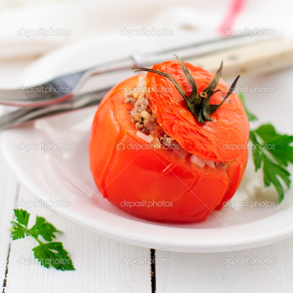 Baked Tomato Stuffed with Rice and Beef Mince