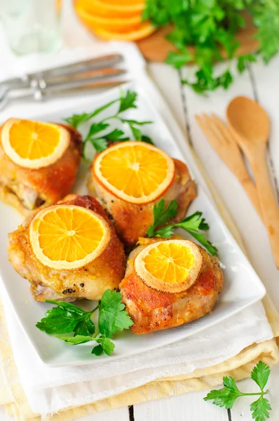 Roast Chicken with Oranges — Stock Photo, Image