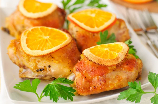 Roast Chicken with Oranges — Stock Photo, Image