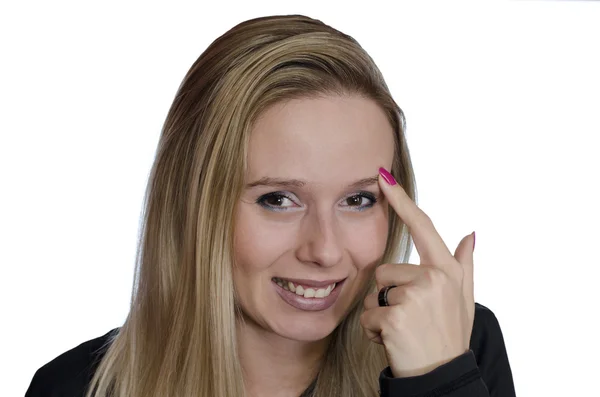 Porträt einer jungen Frau, die auf weißem Hintergrund lächelt — Stockfoto