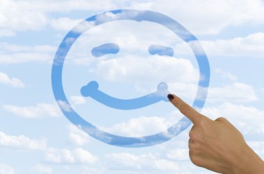 el bir sisli pencere gülen yüz çizimi