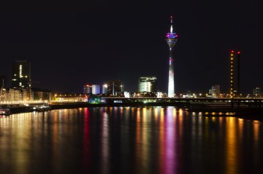 Dusseldorf gece
