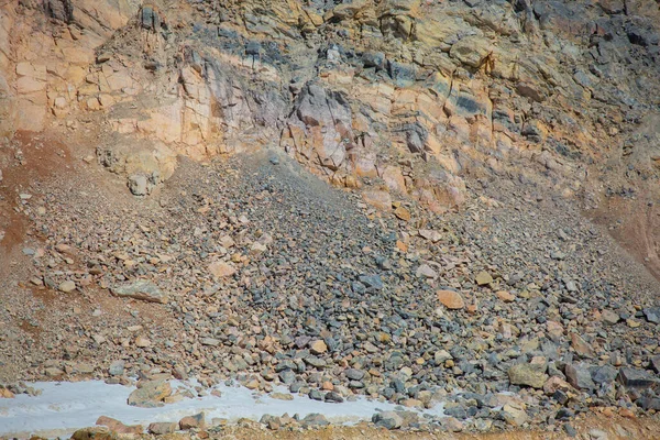 Quarry extraction of silicon. Minerals. Stone texture