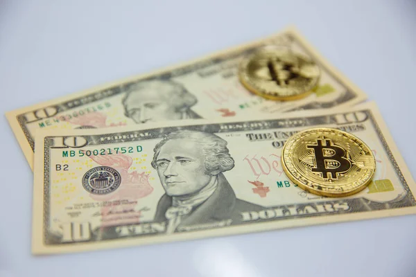 Bitcoin ve dolar. Bitcoin düşüşü