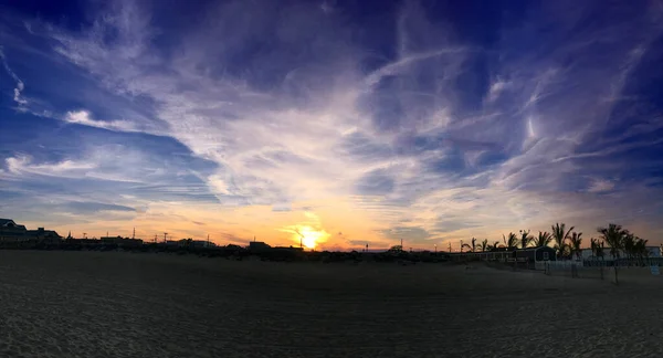 Piękny Zachód Słońca Nad Morzem — Zdjęcie stockowe
