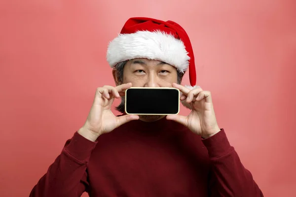 Retrato Homem Asiático Com Chapéu Papai Noel Fundo Rosa — Fotografia de Stock