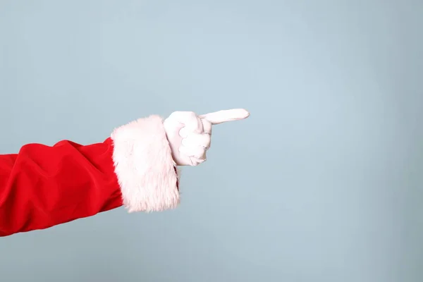 Mano Babbo Natale Che Mostra Sullo Sfondo Blu — Foto Stock