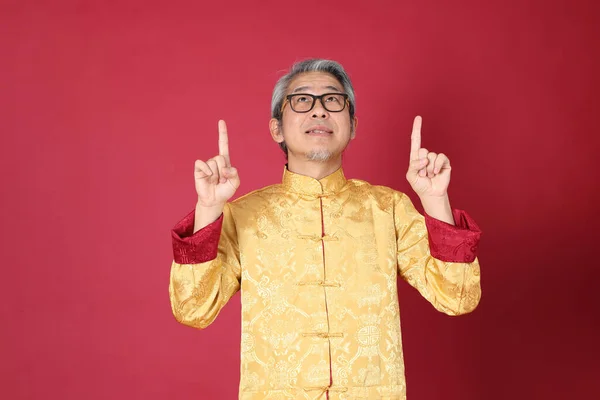 Ritratto Dell Uomo Asiatico Anziano Che Indossa Tradizione Cinese Vestito — Foto Stock