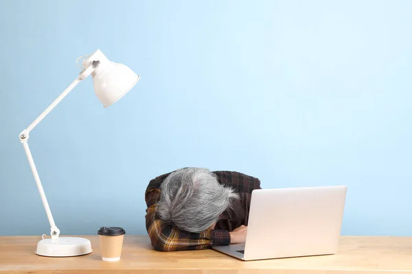 Senior Asian Man Wearing Yellow Plate Shirt Working Laptop Working — Fotografia de Stock