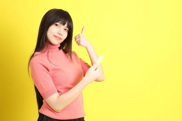 Teen Asian Girl Casual Dressed Standing Yellow Background — Stock Photo, Image