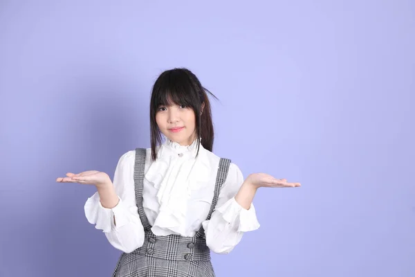 Jovem Menina Asiática Bonito Com Branco Preppy Vestido Estilo Sobre — Fotografia de Stock