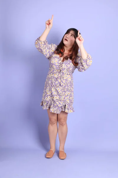 Chubby Asian Woman Standing Purple Background Casual Clothes — Stockfoto